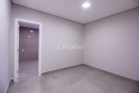 Image 33 - 1033410