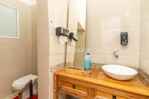 Image 8 - 1033412