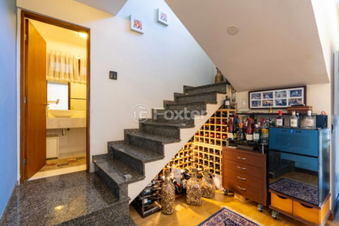 Image 11 - 1033413