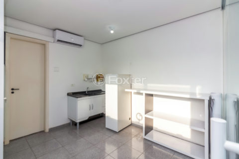 Image 4 - 1033421