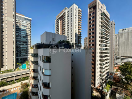 Image 32 - 1033432
