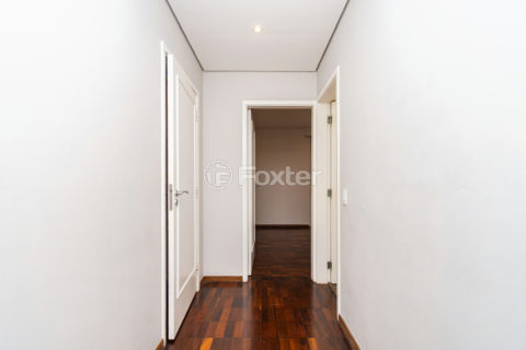 Image 30 - 1033433