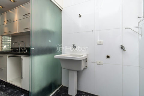 Image 37 - 1033433