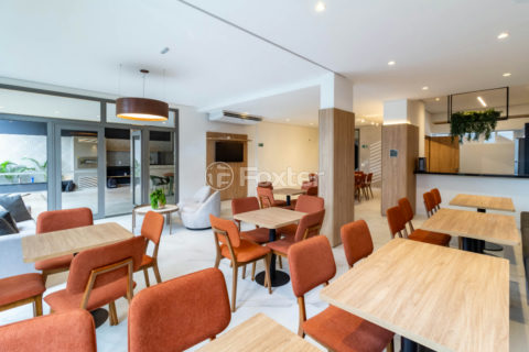 Image 30 - 1033435