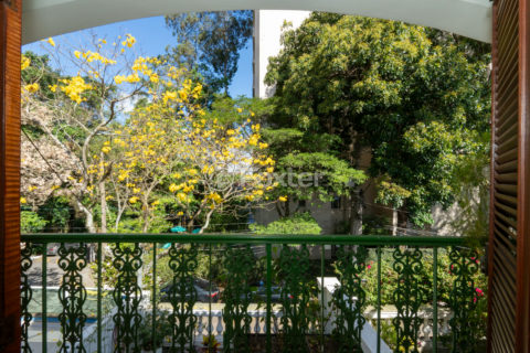 Image 17 - 1033438