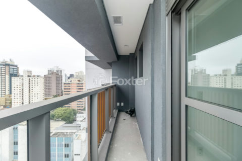 Image 20 - 1033443