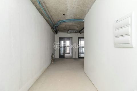 Image 43 - 1033443