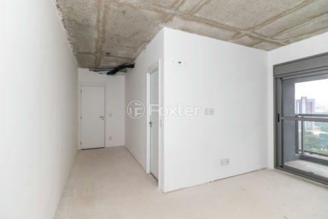 Image 24 - 1033443