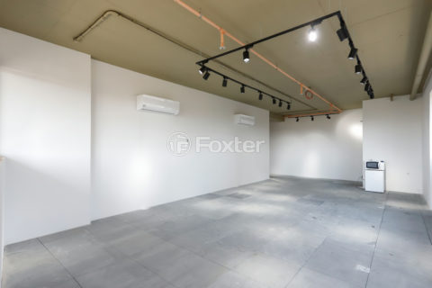 Image 4 - 1033445