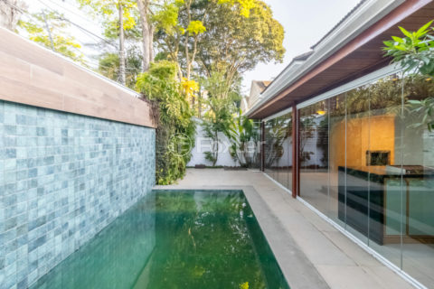 Image 13 - 1033449