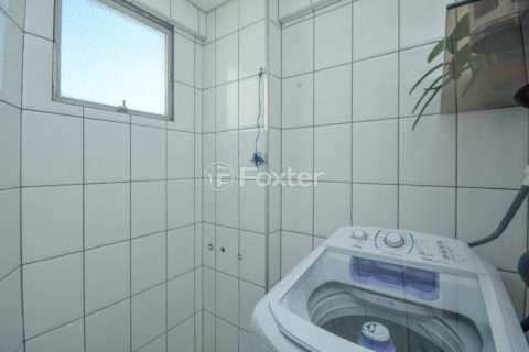 Image 19 - 1033458