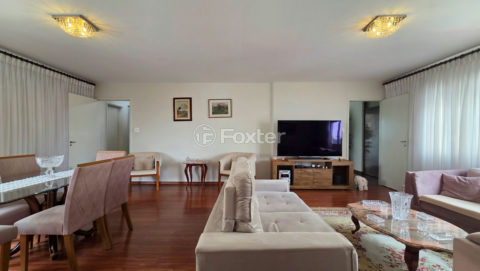 Image 4 - 1033459