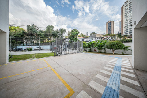 Image 30 - 1033464
