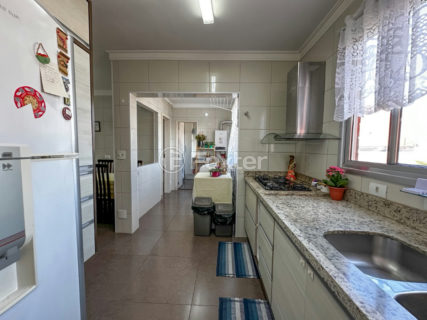Image 30 - 1033472