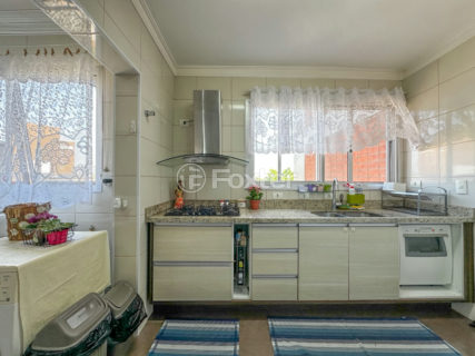 Image 34 - 1033472