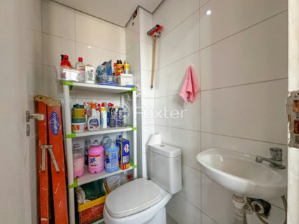Image 40 - 1033472