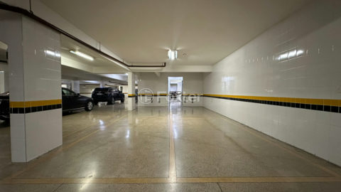 Image 37 - 1033476