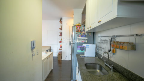 Image 9 - 1033482