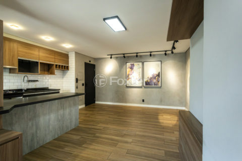 Image 9 - 1033496