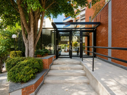 Image 35 - 1033497