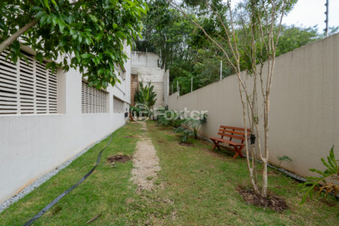 Image 42 - 1033516