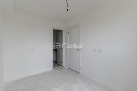 Image 21 - 1033519