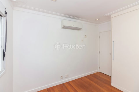 Image 34 - 1033527