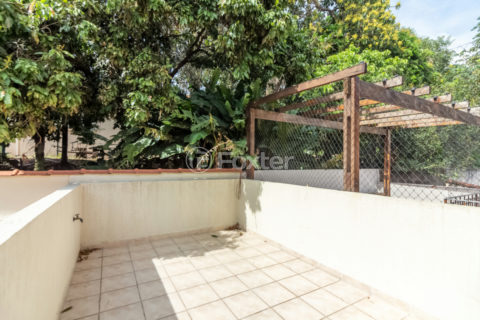 Image 34 - 1033530