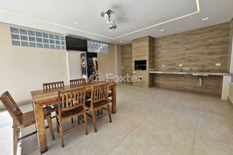 Image 43 - 1033545