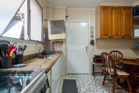 Image 30 - 1033558