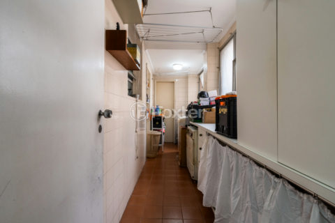 Image 31 - 1033558