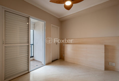 Image 37 - 1033562