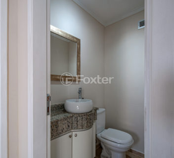 Image 29 - 1033562
