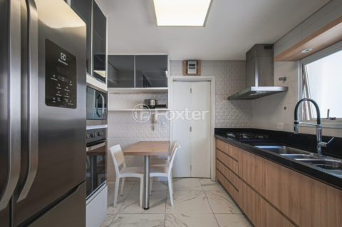 Image 30 - 1033562