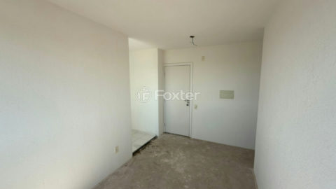 Image 37 - 1033571