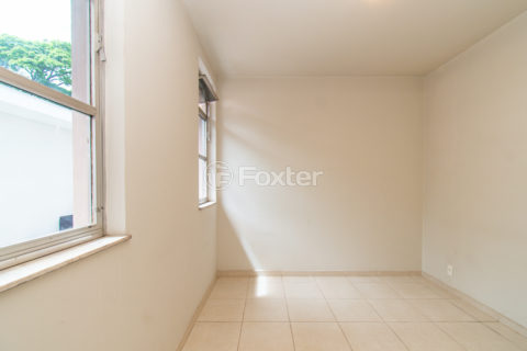 Image 38 - 1033574
