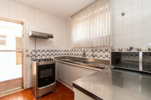 Image 34 - 1033574