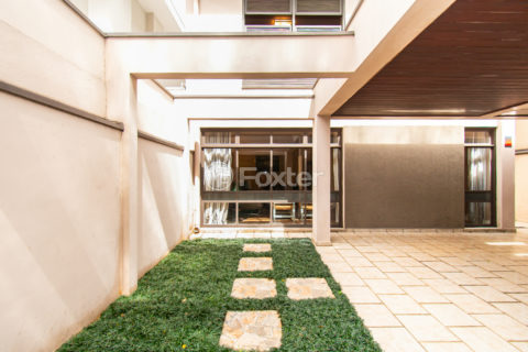 Image 40 - 1033574