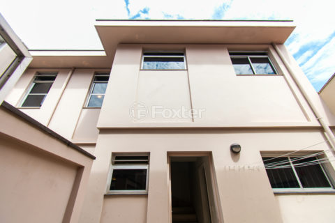 Image 47 - 1033574
