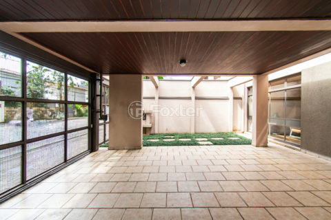 Image 42 - 1033574