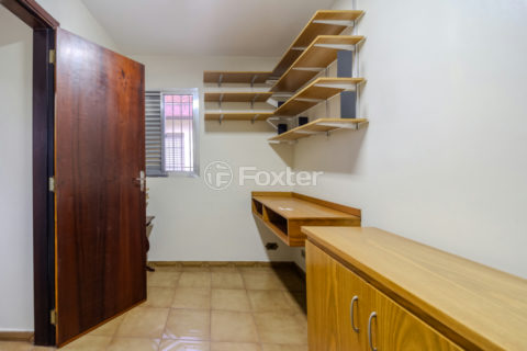 Image 32 - 1033575