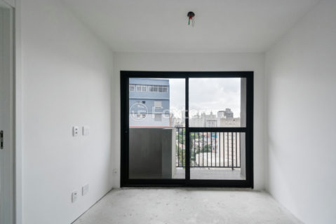 Image 6 - 1033580