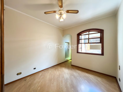 Image 37 - 1033584