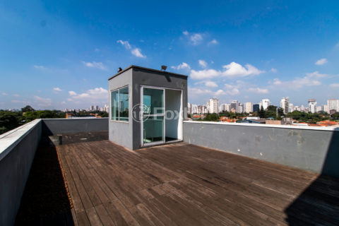 Image 37 - 1033595