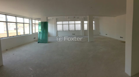 Image 4 - 1033595
