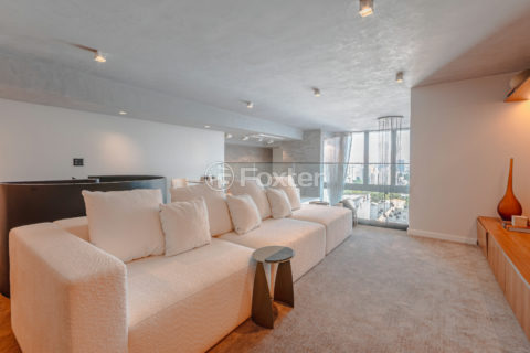 Image 36 - 1033599
