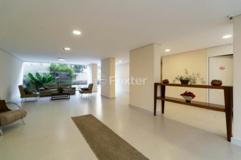 Image 24 - 1033600