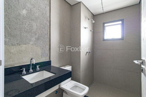 Image 19 - 1033601