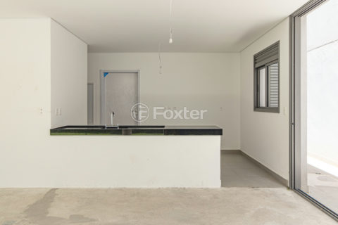 Image 32 - 1033601