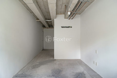 Image 22 - 1033601